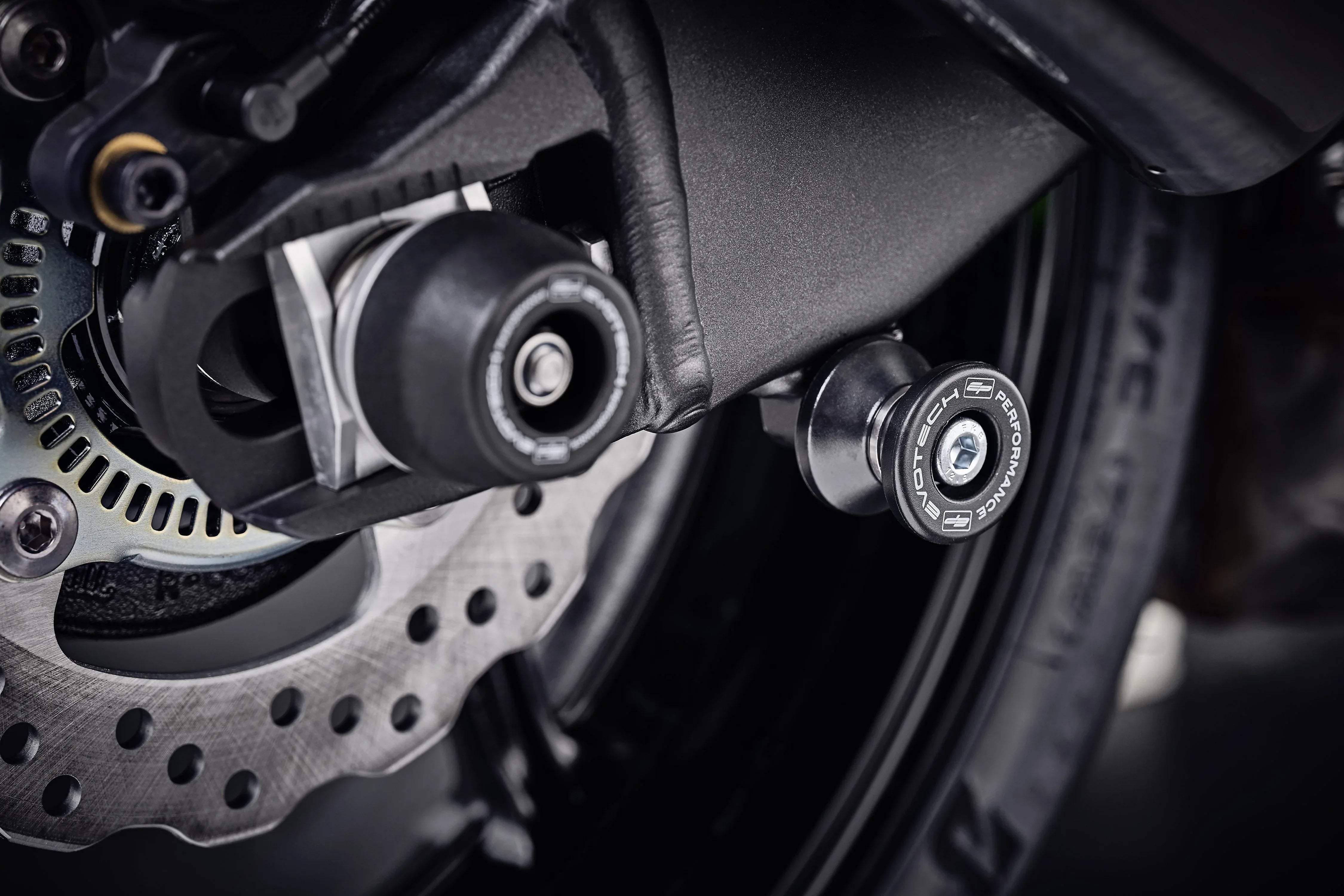 Evotech Paddock Stand Bobbins - Kawasaki ZX6R Performance (2019-2021) - Alu Bobbins | Evotech Performance