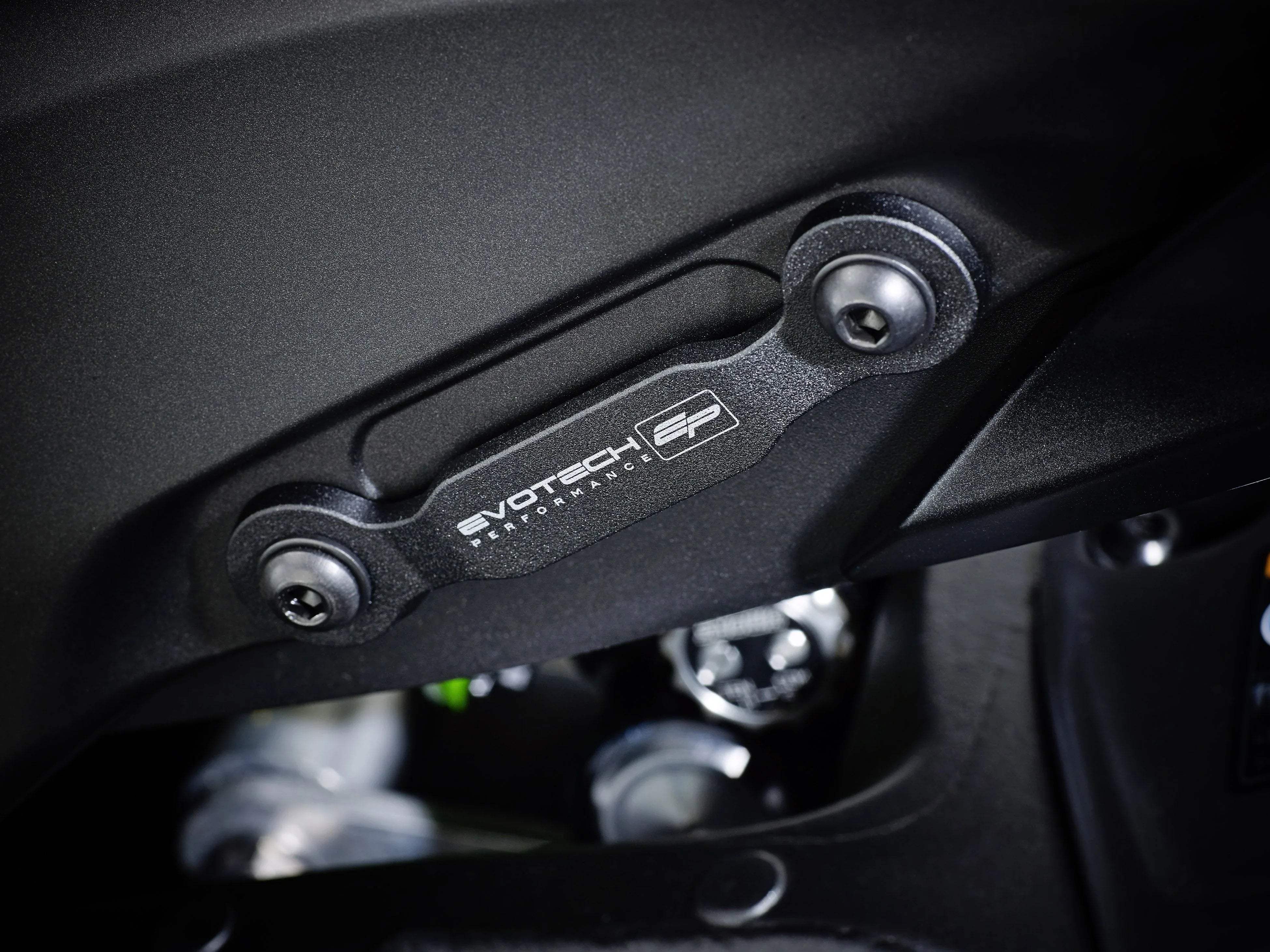 Evotech Kawasaki ZX-10R SE Pillion Footpeg Removal Kit (2018-2020) - Soziusfußrastenabdeckung | Evotech Performance