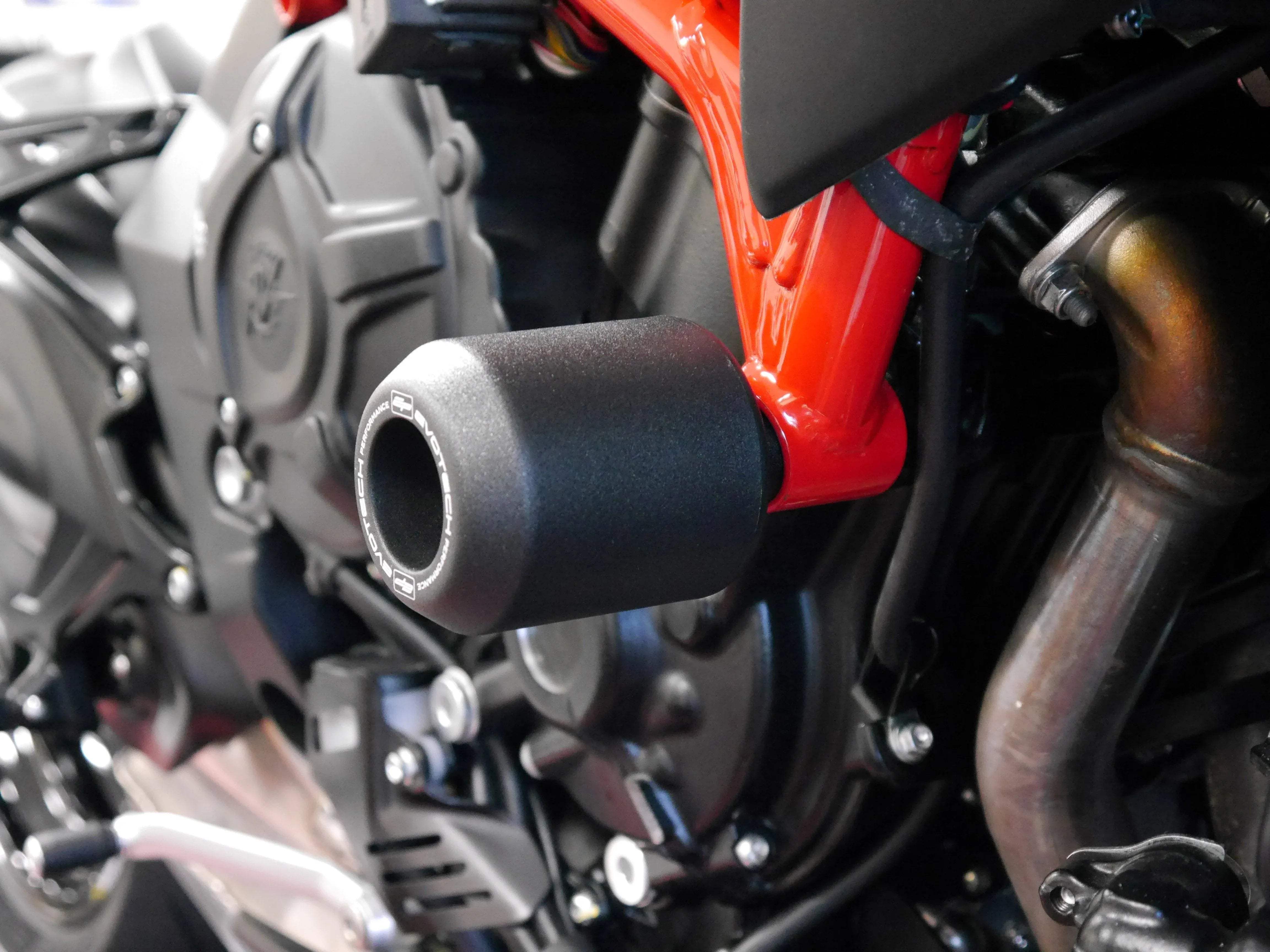 Evotech MV Agusta Brutale 800 RR LH44 Crash Bobbins (2018-2019) - Sturzpads | Evotech Performance