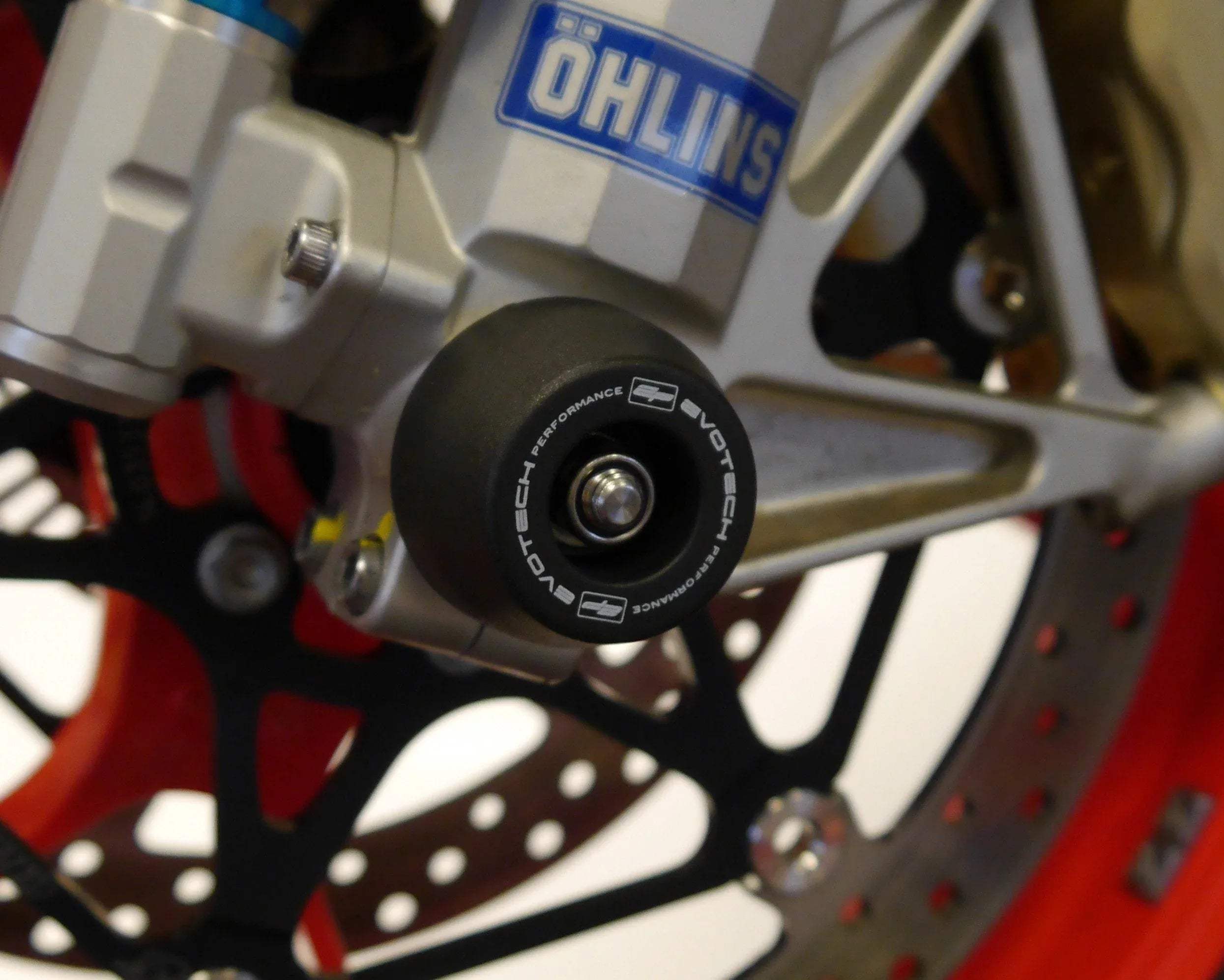 Evotech Front Spindle Bobbins - Aprilia RSV4 Factory (2021 - 2024) - Spindle Bobbins | Evotech Performance