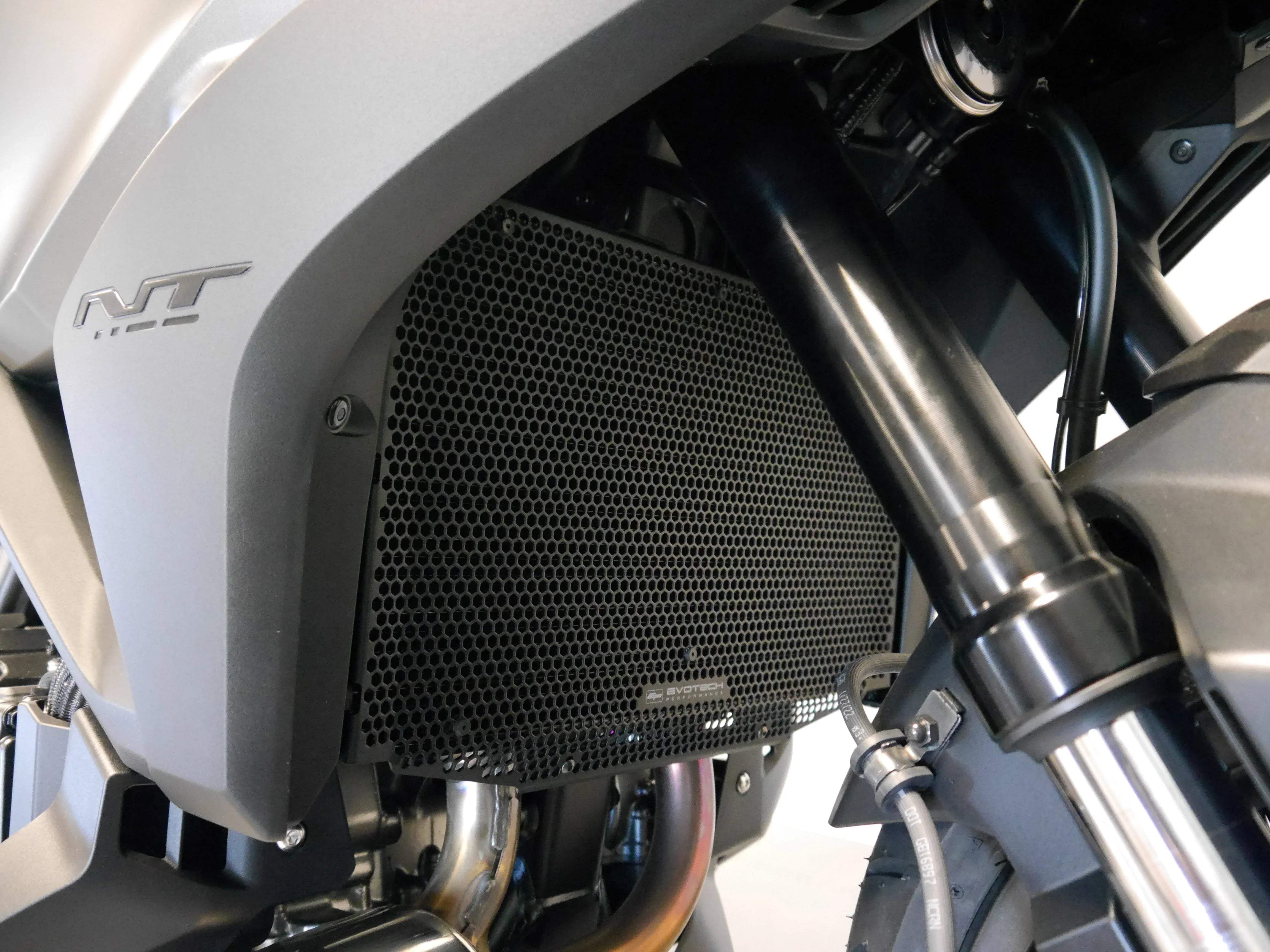 Evotech Performance Radiator Guard - Honda NT1100 (2022+) - Kühlerschutzgitter | Evotech Performance