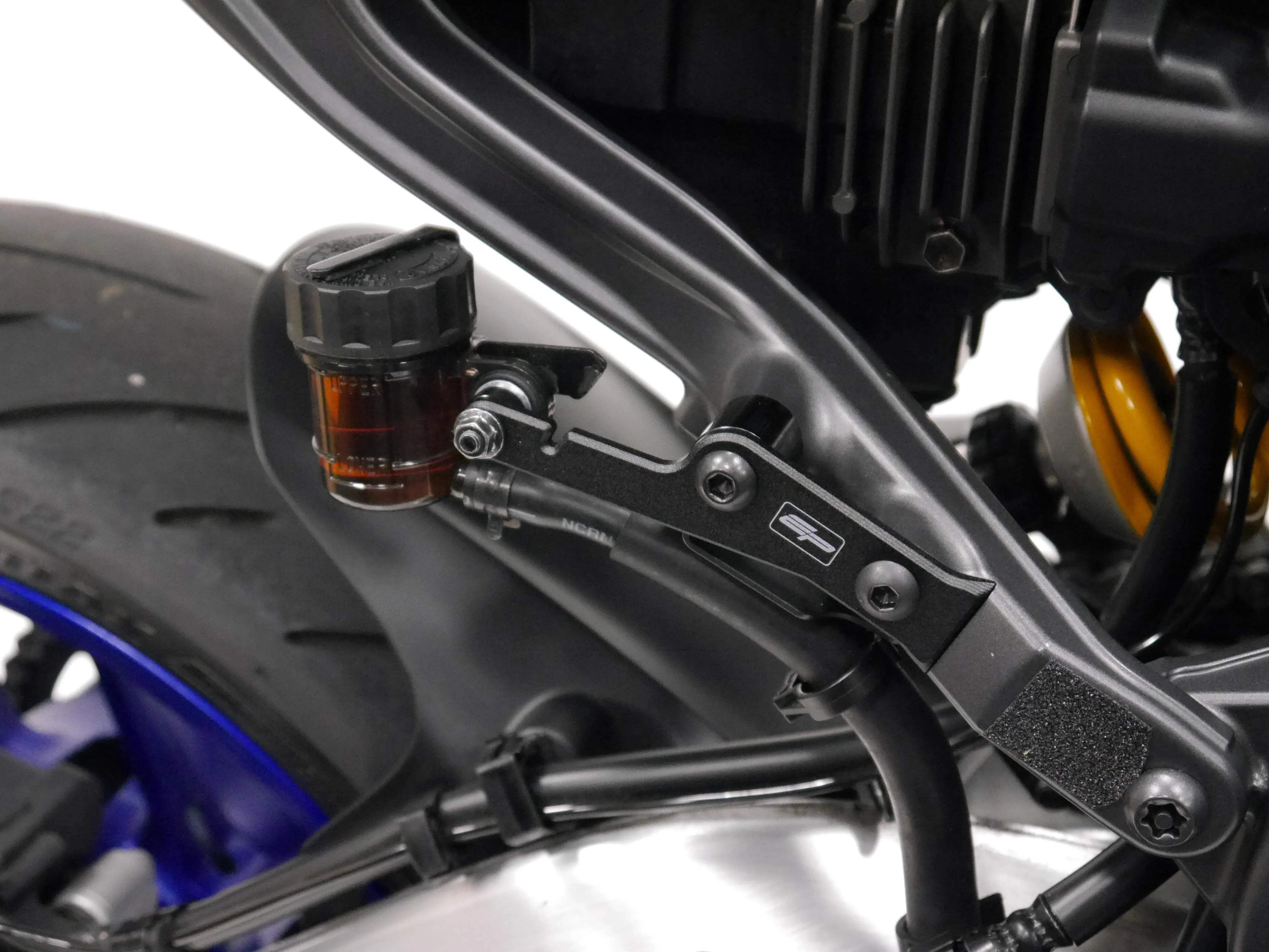 Evotech Yamaha MT-09 Pillion Footpeg Removal Kit (2021 - 2023) - Soziusfußrastenabdeckung | Evotech Performance