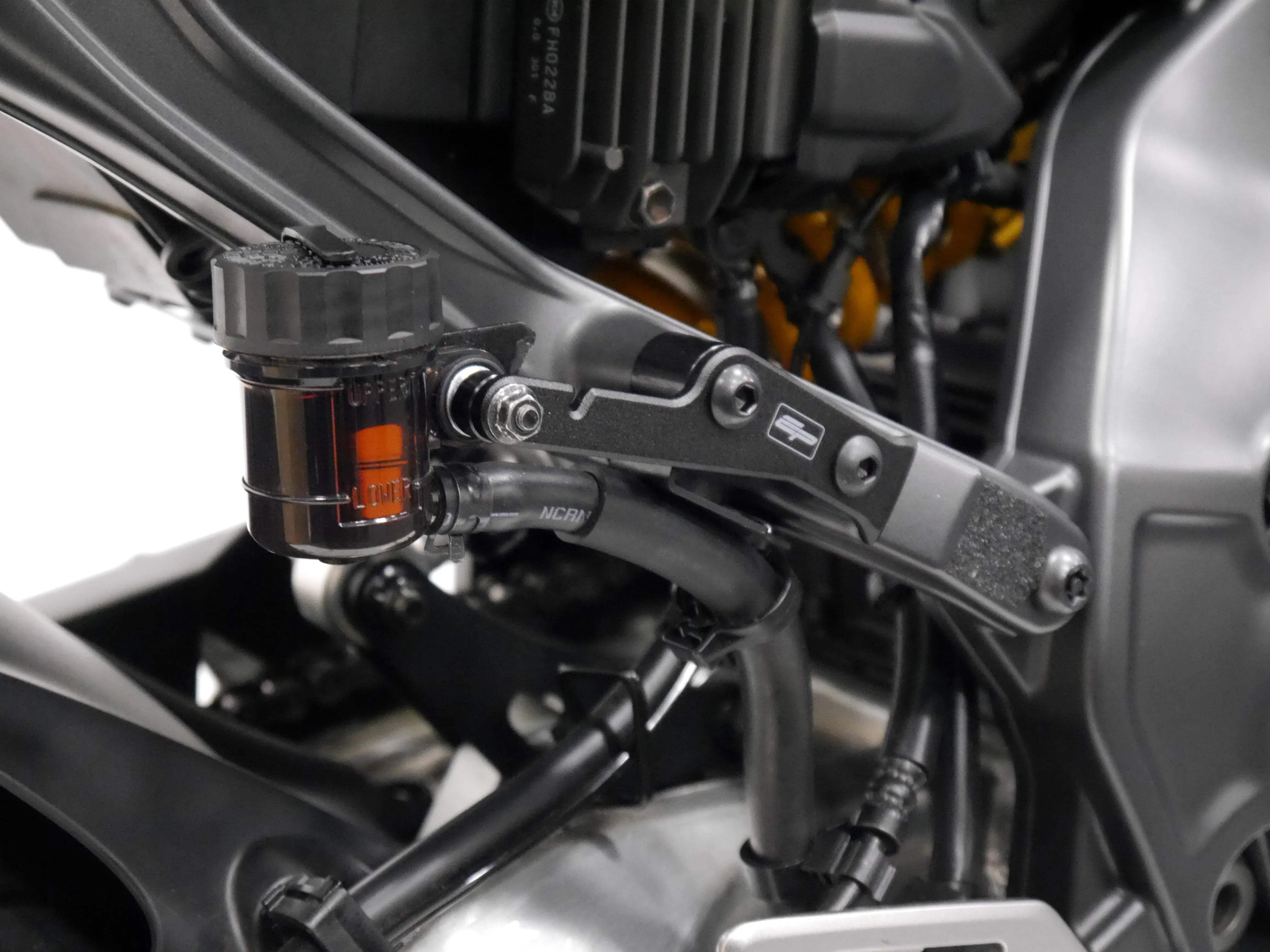 Evotech Yamaha MT-09 Pillion Footpeg Removal Kit (2021 - 2023) - Soziusfußrastenabdeckung | Evotech Performance
