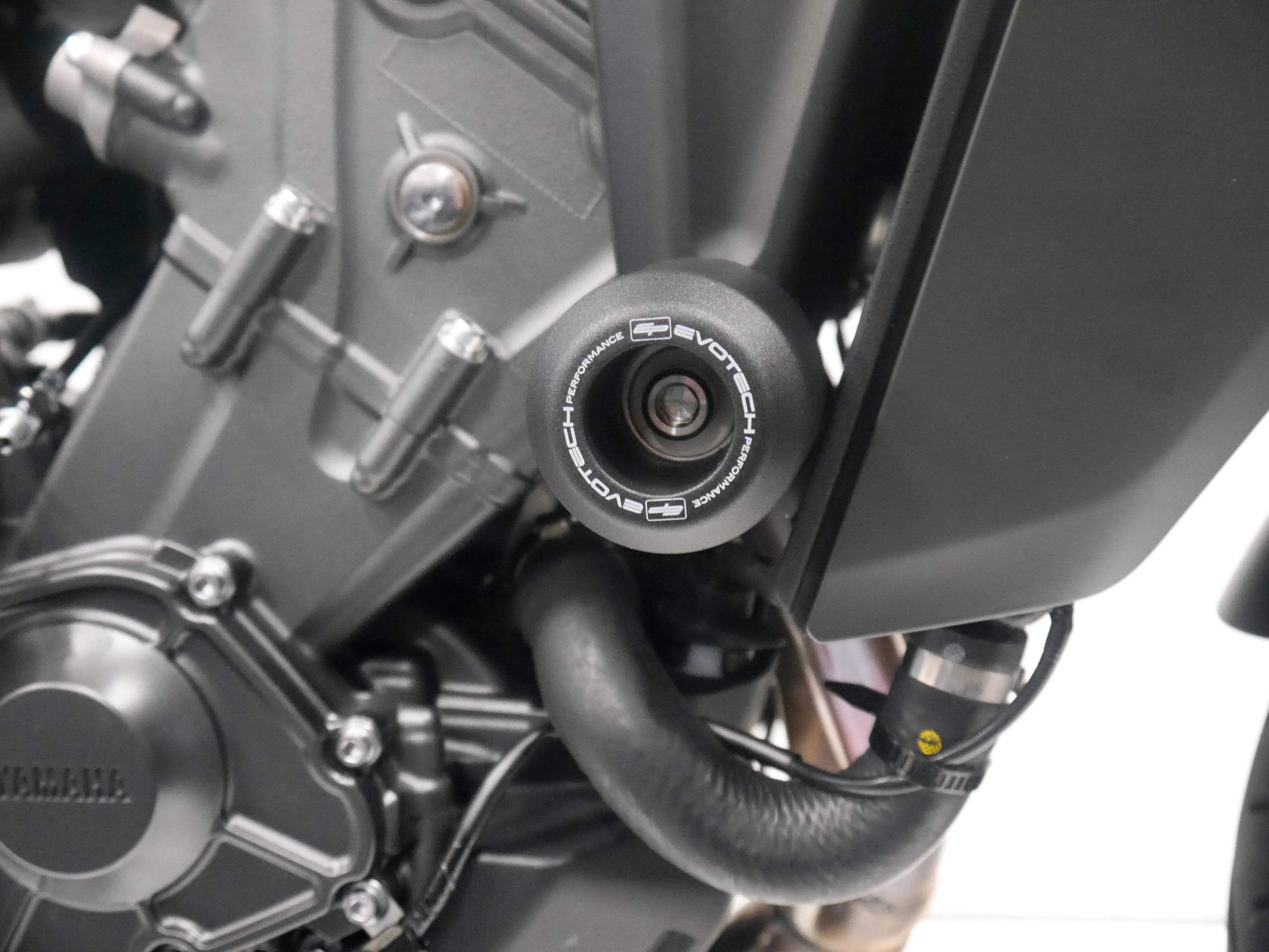 Evotech Crash Protection Bobbins - Yamaha MT-09 SP (2021-2023) - Sturzpads | Evotech Performance