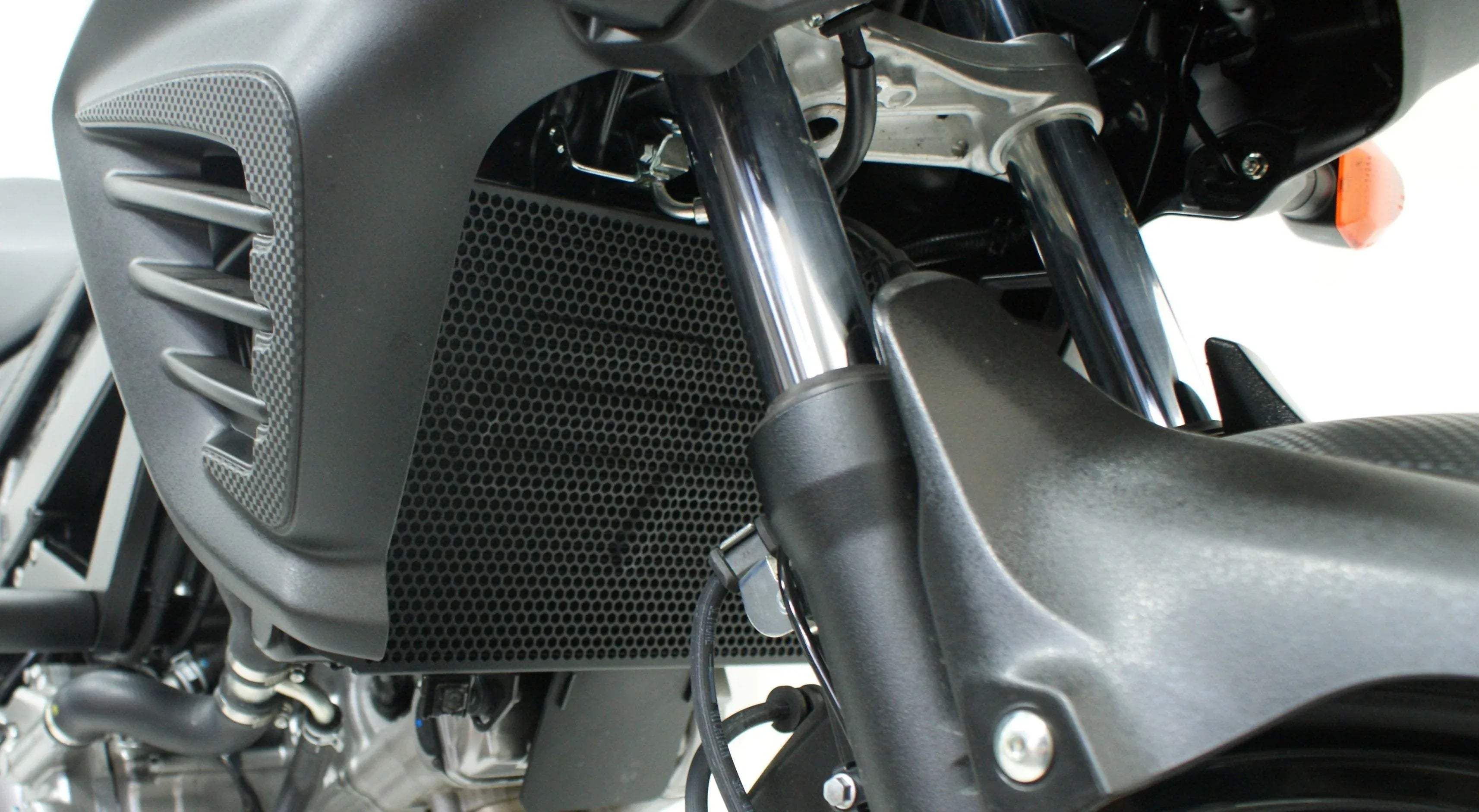 Evotech Radiator Guard - Suzuki V-Strom 650XT (2017 - 2020) - Kühlerschutzgitter | Evotech Performance