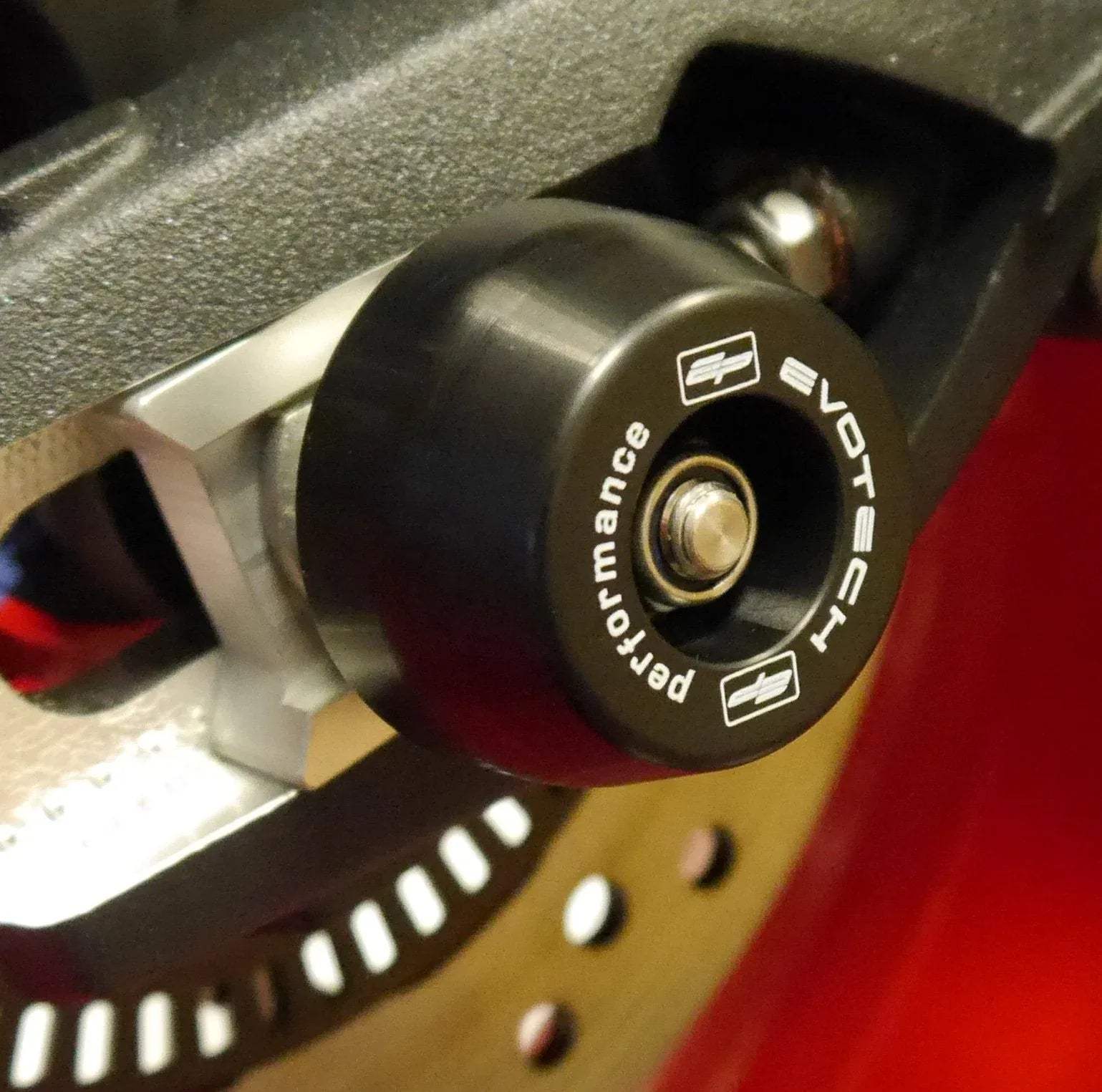 Evotech Performance Spindle Bobbins Kit - Triumph Street Triple R (2009-2012) - Spindle Bobbins | Evotech Performance