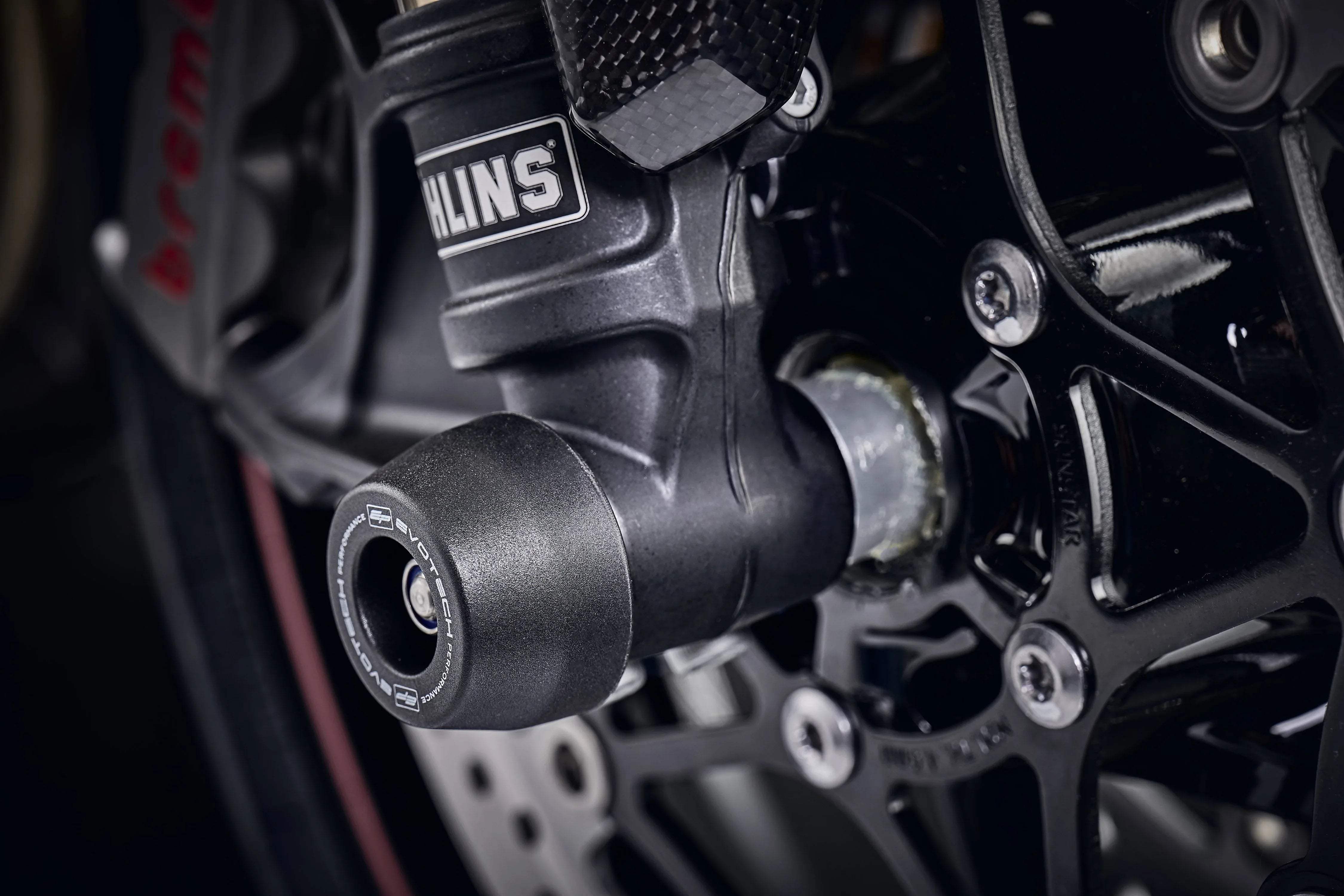 Evotech Front Spindle Bobbins - Triumph Speed Triple (2016-2017) - Spindle Bobbins | Evotech Performance