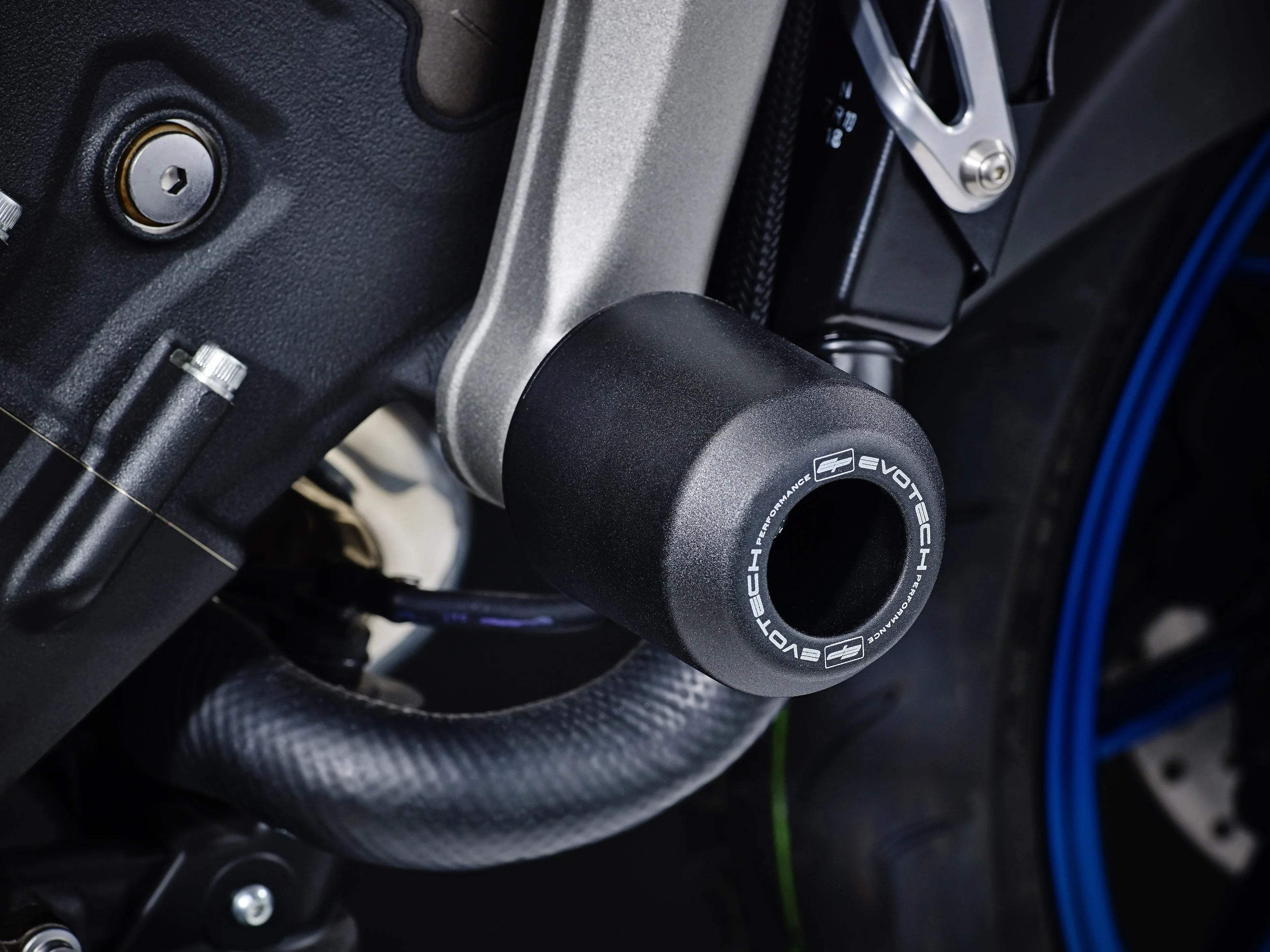 Evotech Yamaha FZ-09 Crash Bobbins 2013 - 2016 - Sturzpads | Evotech Performance