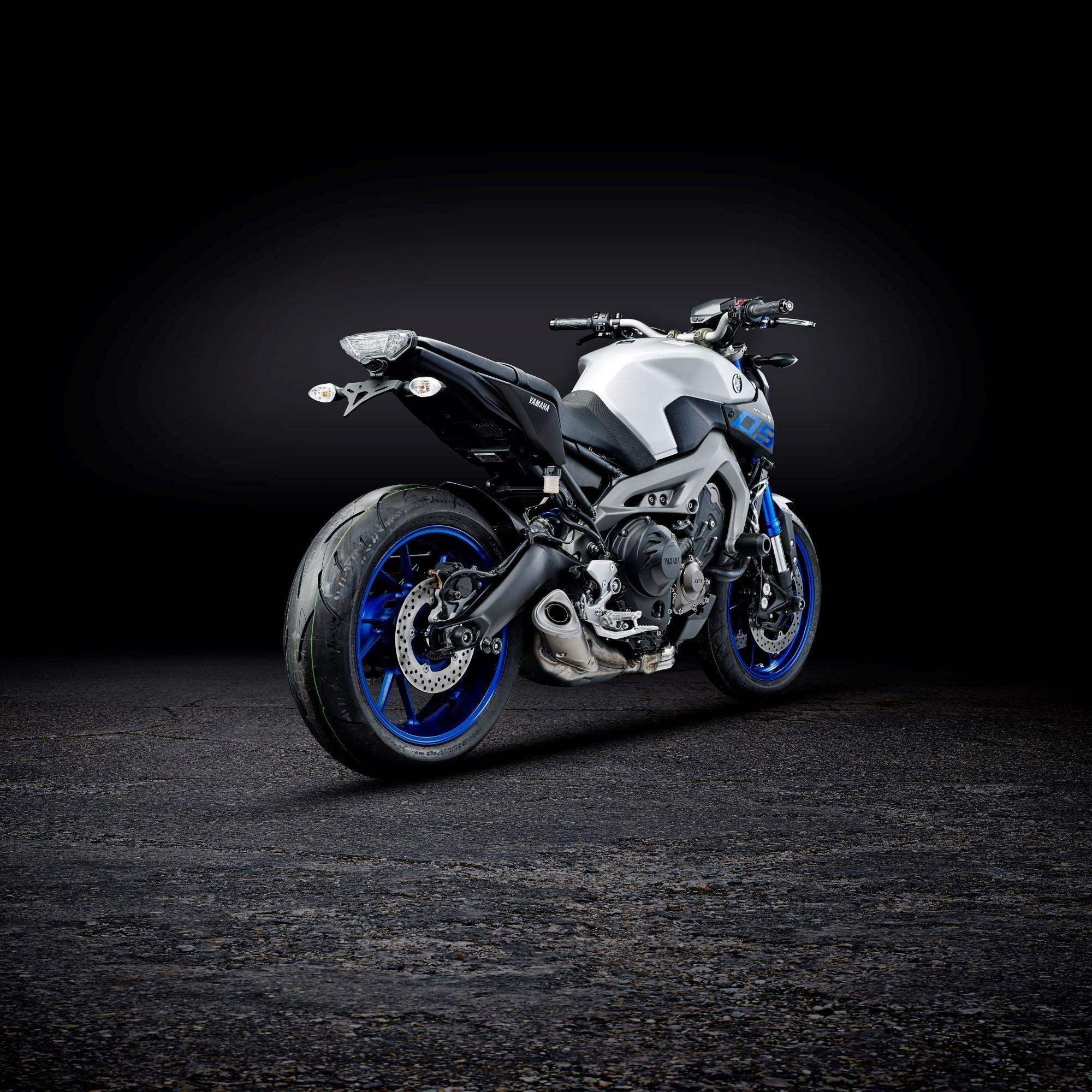 Evotech Paddock Stand Bobbins - Yamaha FZ-09 (2017-2020) - Alu Bobbins | Evotech Performance