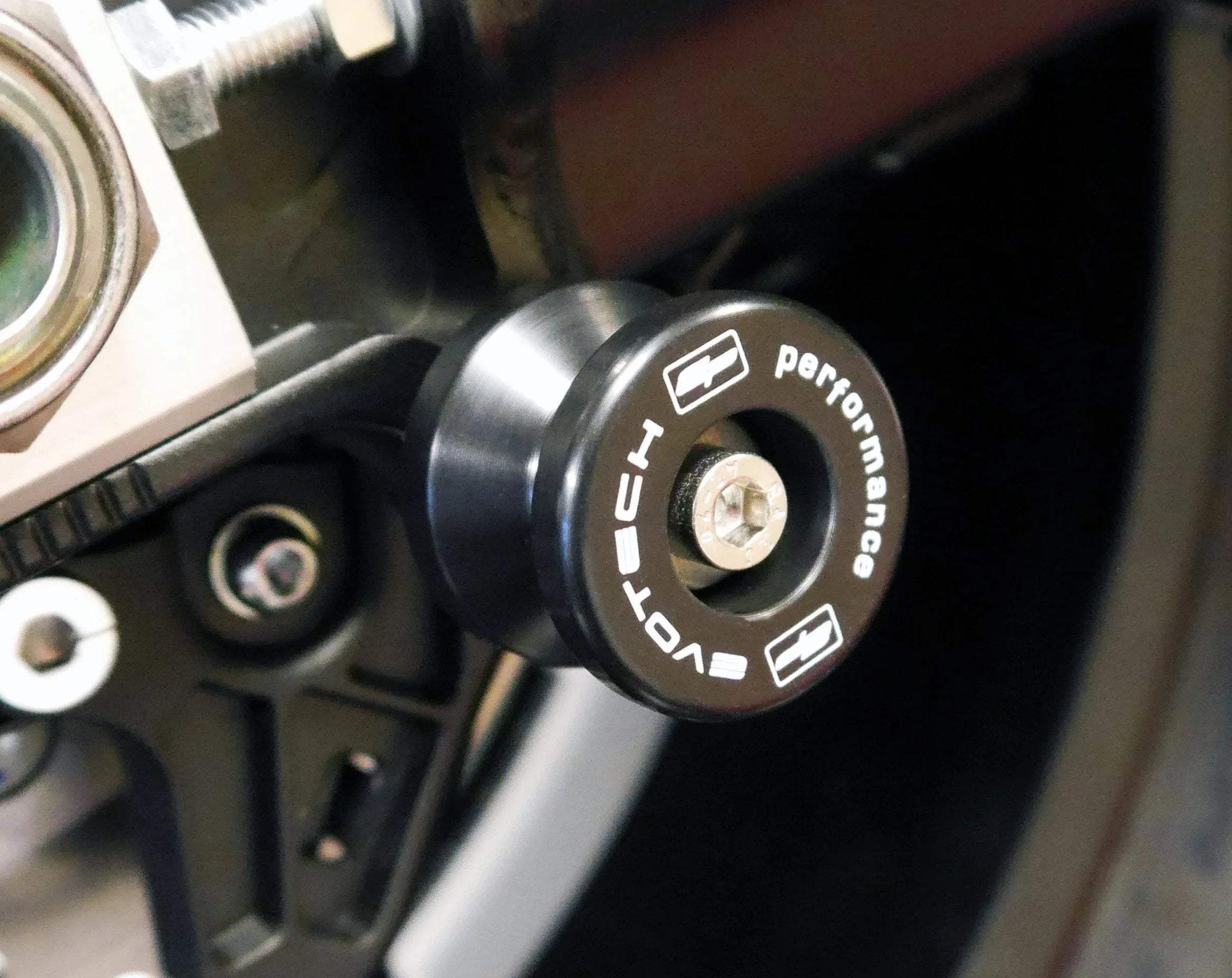 Evotech Paddock Stand Bobbins - Aprilia RSV1000 (2004-2008) - Alu Bobbins | Evotech Performance