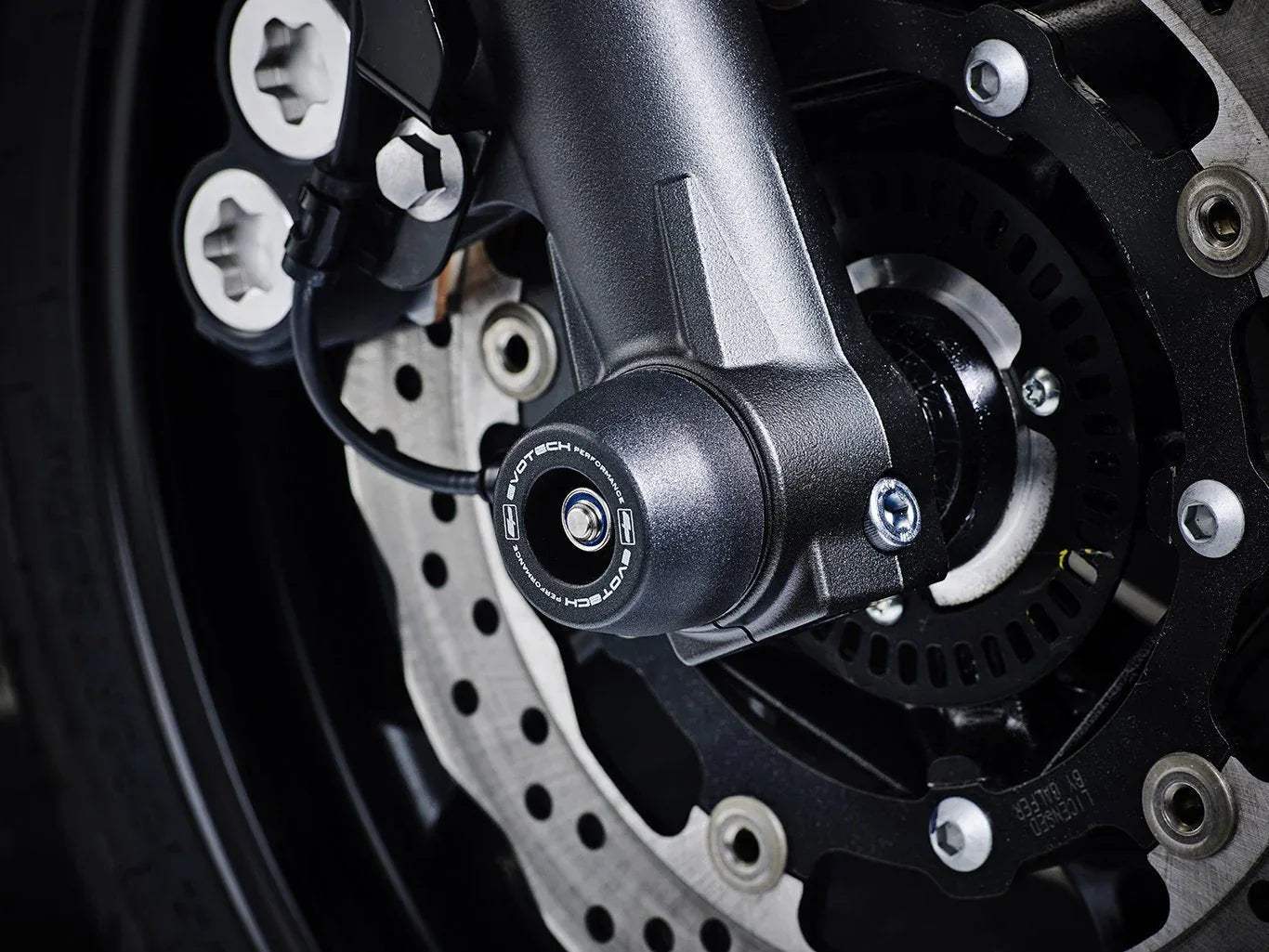 Evotech Performance Spindle Bobbins Paddock Kit - Yamaha FZ-07 (2013-2017) - Alu Bobbins | Evotech Performance