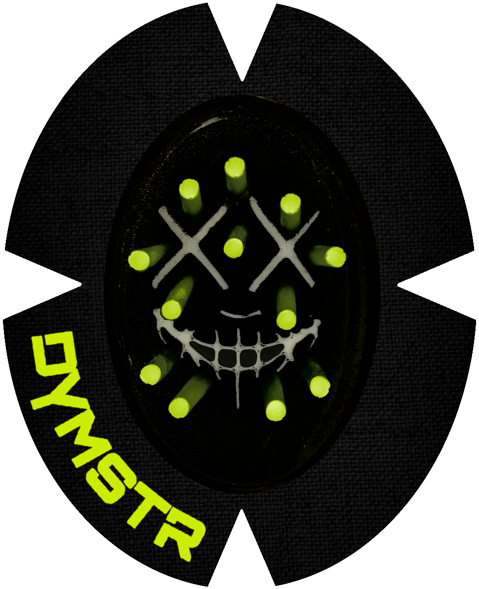 Schwarzer Kunststoff Knieschleifer mit gelber DYMSTR Schrift auf dem Klett. Ein weißes Nail Face mit gelben Titan Stäben. Dieser Knieschleifer macht Sparky Funken beim Schleifen auf der Straße.