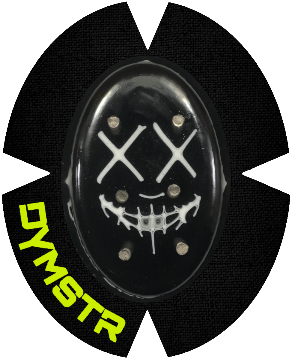 DymoStar / DYMSTR Knieschleifer / Kneeslider aus Kunststoff / plastic schwarz / black und weiß / white das Logo im Schleifer ist von the Purge. Der Knieschleifer hat Titan Stifte für Funken / Sparky