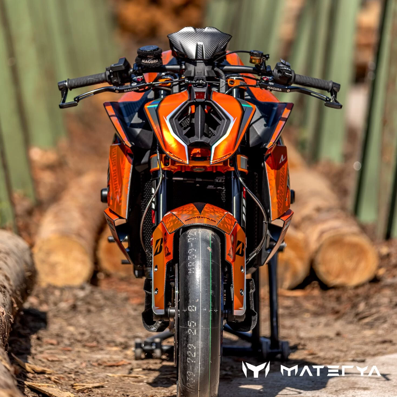 MATERYA Track Day Abdeckung Duke 990 24-