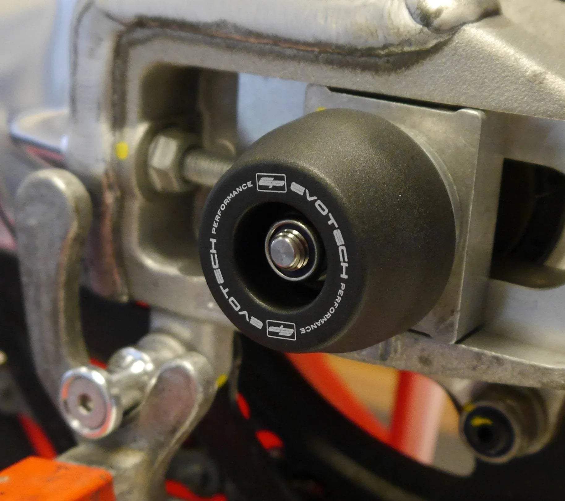 Evotech Rear Spindle Bobbins - Aprilia Tuono V4 Factory (2025+) - Spindle Bobbins | Evotech Performance